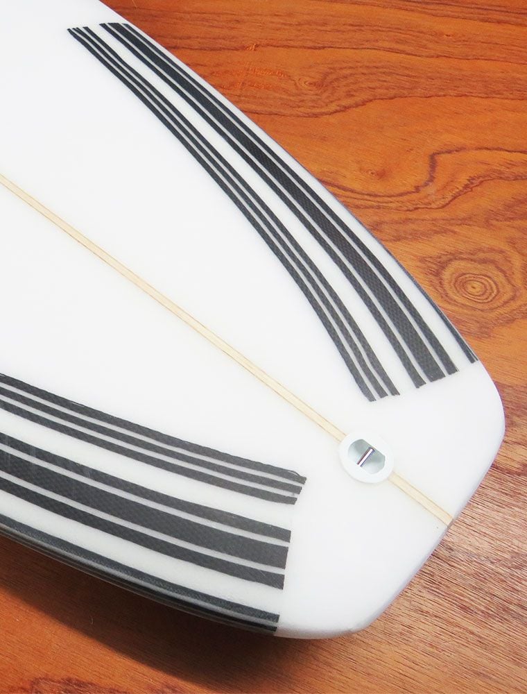 Rebel AP1000 Surfboard - White - Tail
