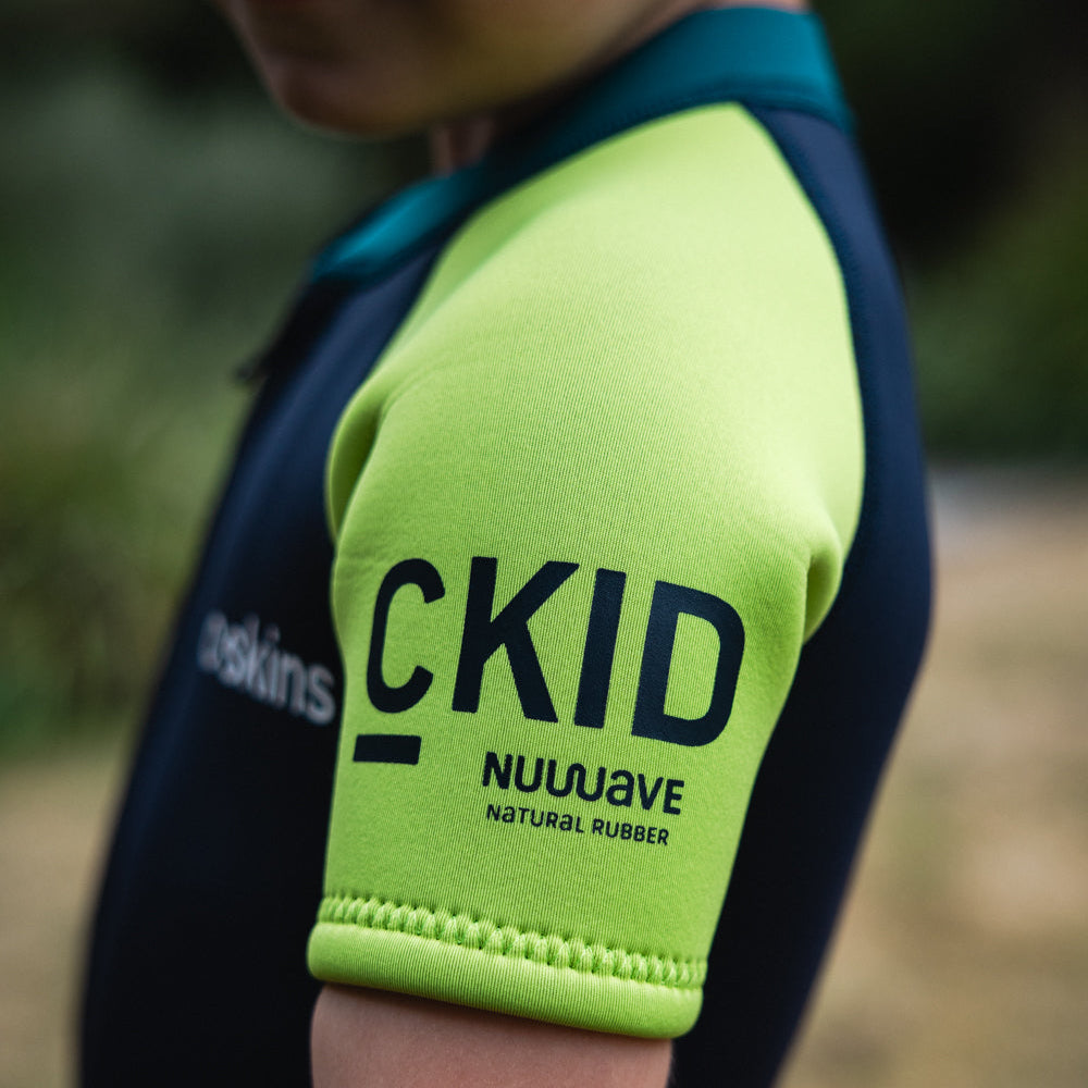 C-Skins NuWave C-KID Baby Front Zip Shorti Wetsuit 2026 - Bluestone/Lime