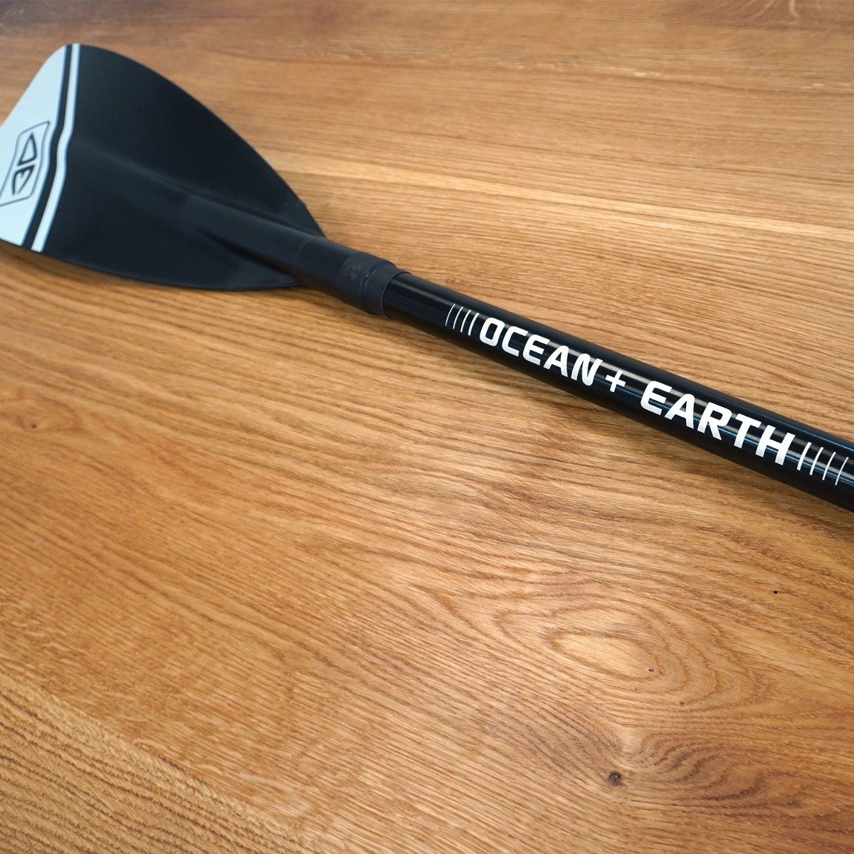 Ocean and Earth Aluminium SUP Paddle - Black/White