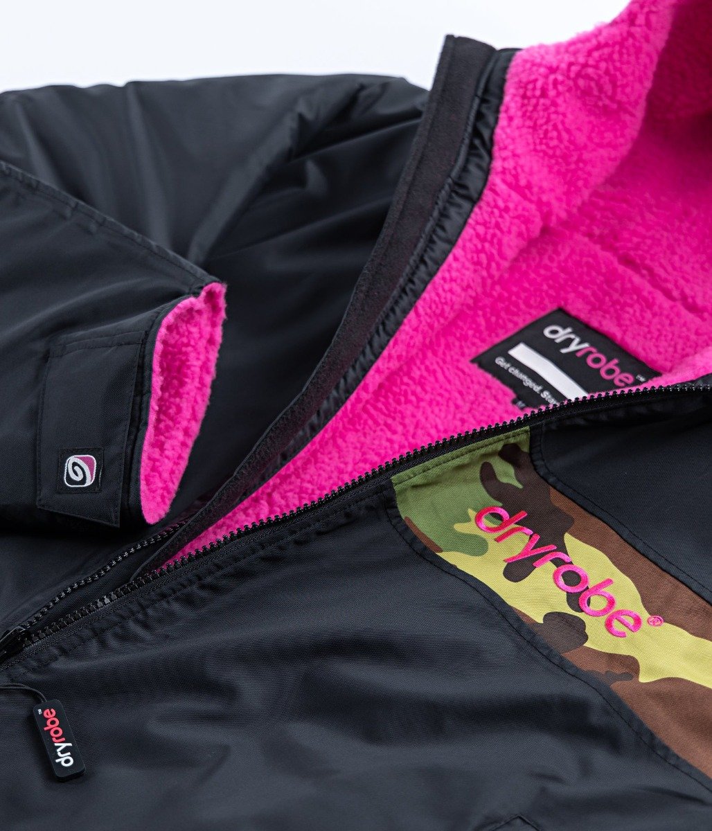 Dryrobe Advance Long Sleeve Remix Adult Changing Robe - Black/Pink/Camo