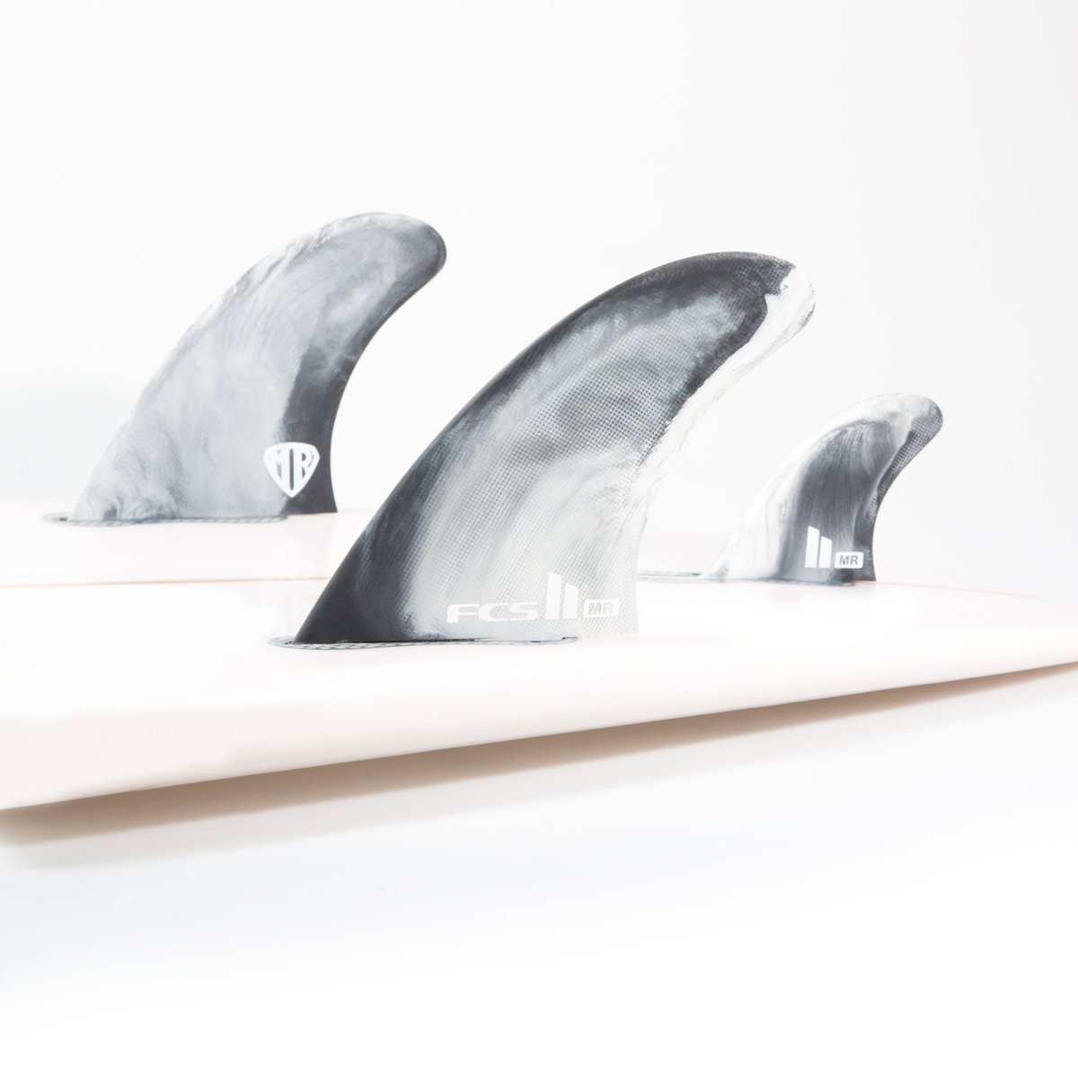 FCS II Mark Richards PC Twin + Stabiliser Fins - Black/White
