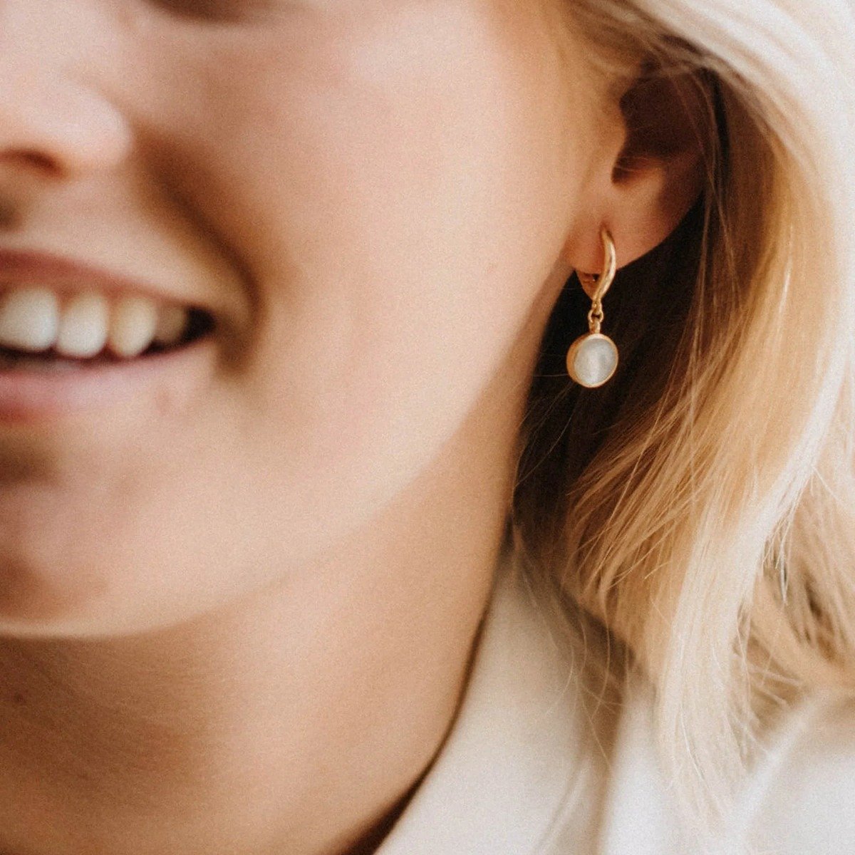 Pineapple Island Asri Jalan Mother of Pearl Hoop Earrings - Gold