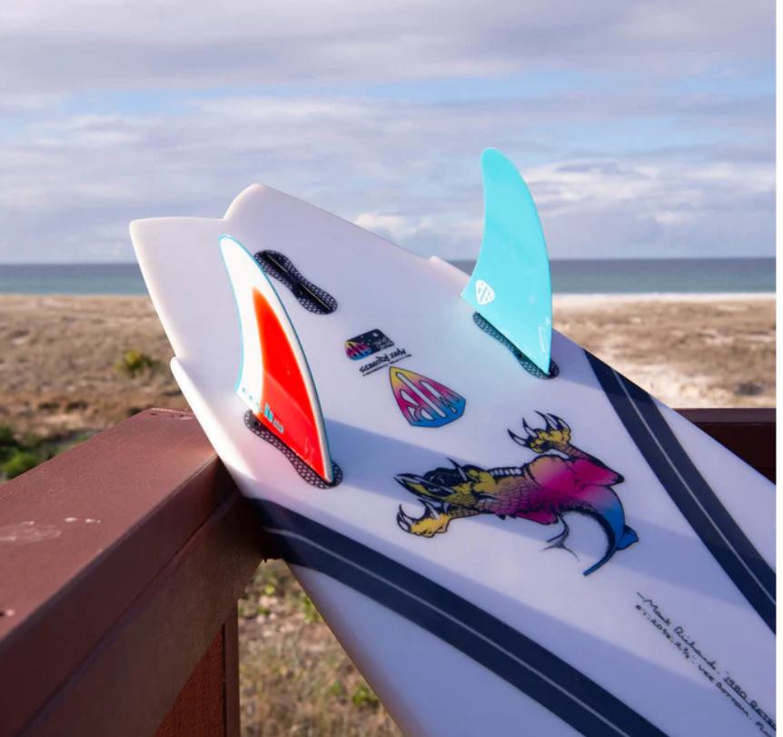 FCS II MR Freeride PG Twin Fin Set - Blue/Red/White