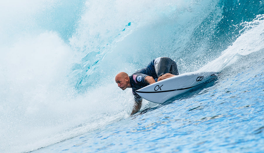 Kelly Slater Surfing