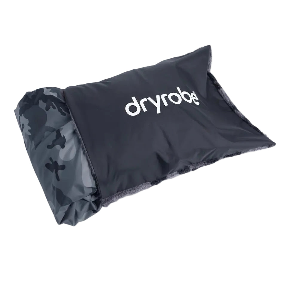 Dryrobe Cushion Cover in Black Camo