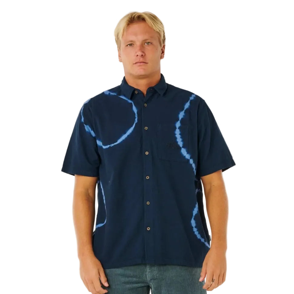 Rip Curl Pacific Rinse Short-Sleeved Shirt in Dark Navy