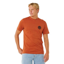 Rip Curl Wettie Passage Icon Tee in Baked Clay