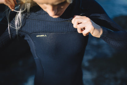 O'Neill Hyperfreak 5/4+mm Chest Zip Women's Wetsuit 2026 - Black