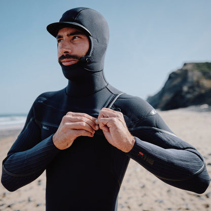 O'Neill Hyperfreak Fire 5/4+mm Chest Zip Hooded Winter Wetsuit 2026 - Black