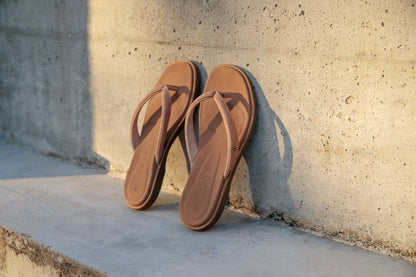 Reef Women's Cushion Cloud Flip-Flops - Natural