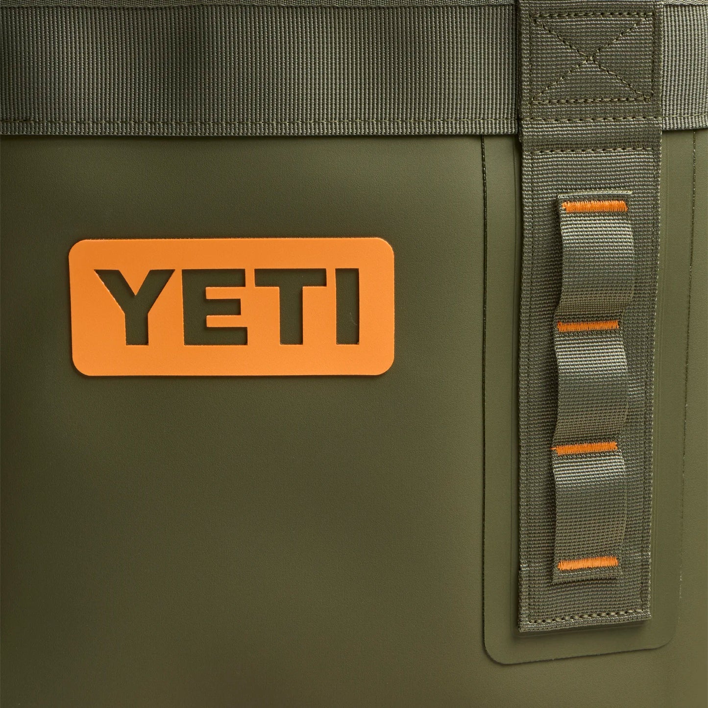 Yeti Camino 20 Carryall Tote Bag - Olive/King Crab