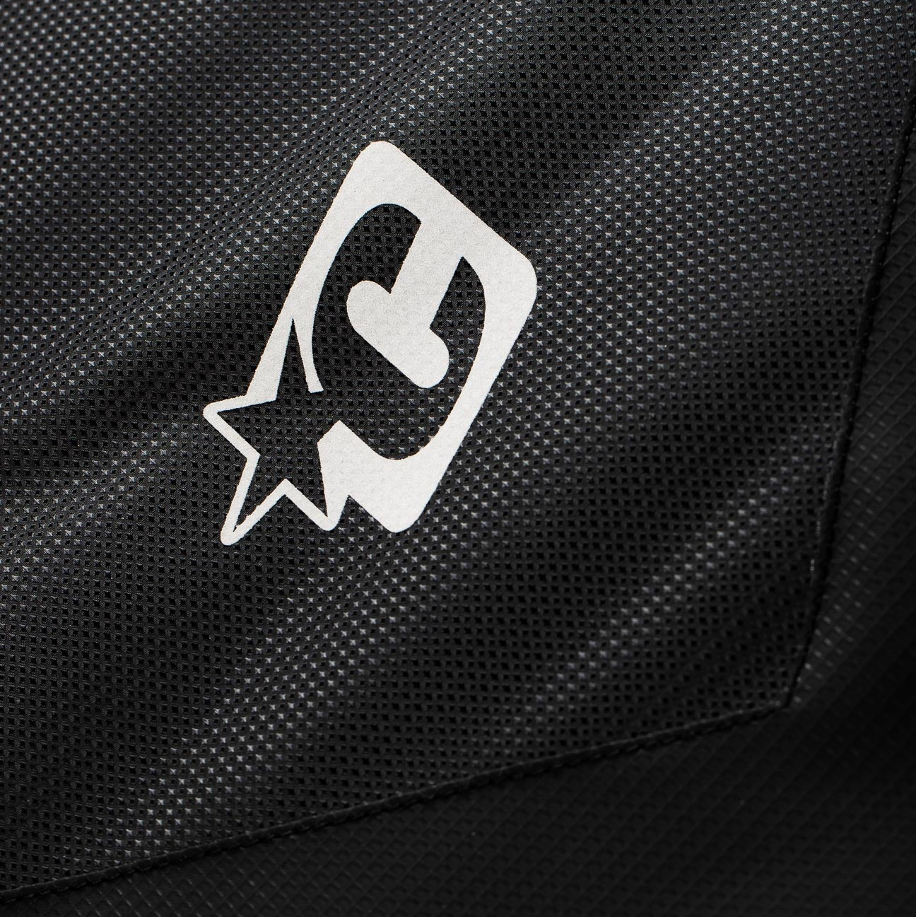 Creatures Of Leisure Fish Travel DT2.0 - Black Silver