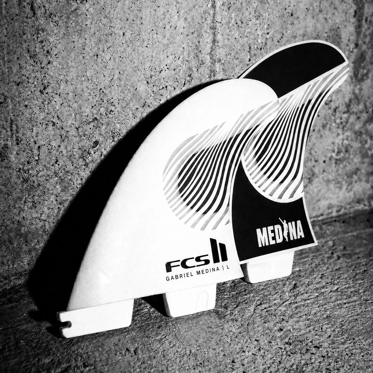 FCS II Gabriel Medina PC Tri Fin Set - Black/White