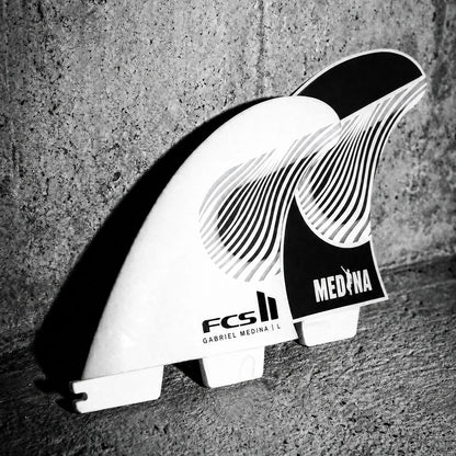 FCS II Gabriel Medina PC Tri Fin Set - Black/White