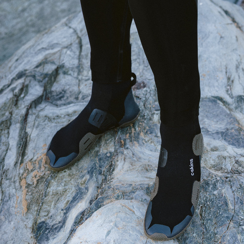 C-Skins NuWave 5mm Adult Round Toe Boots - Black / Charcoal
