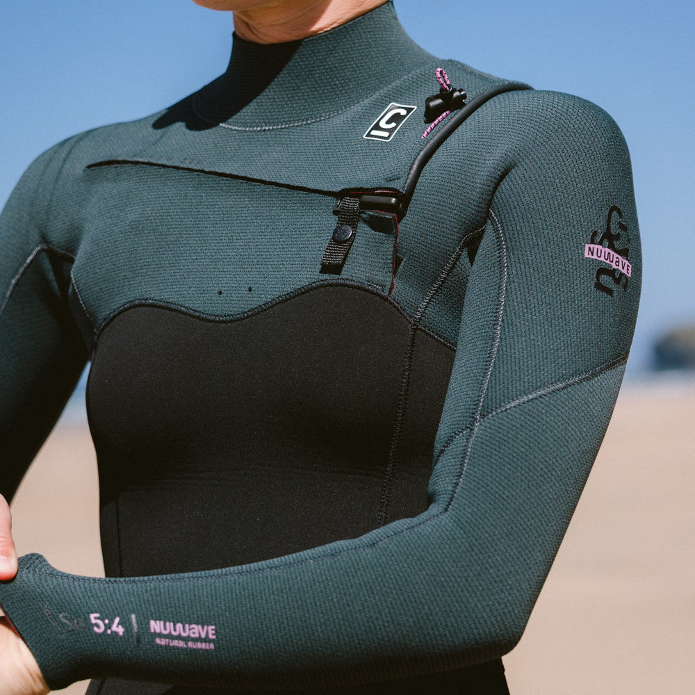 C-Skins NuWave Solace 5/4/3mm Womens GBS Chest Zip Winter Wetsuit 2026 - Black / Forest Green / Mulberry