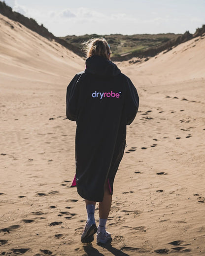 Dryrobe Advance Short Sleeve Changing Robe - Black / Pink