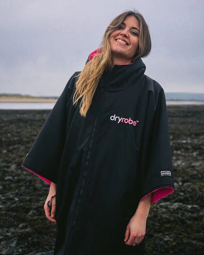 Dryrobe Advance Short Sleeve Changing Robe - Black / Pink