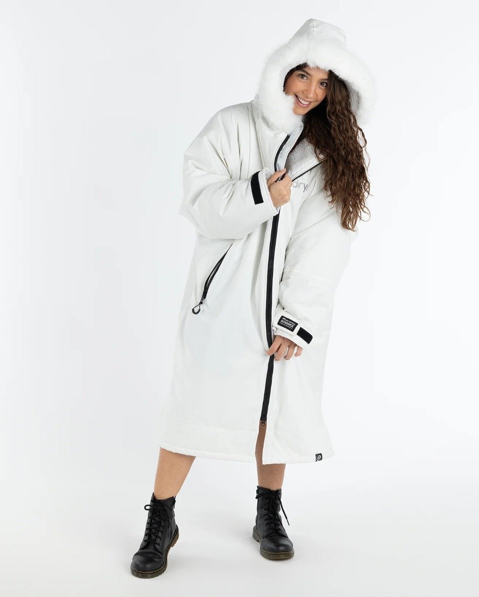 Dryrobe Advance Long Sleeve Alpine Changing Robe in White / Gre