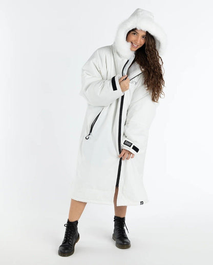 Dryrobe Advance Long Sleeve Alpine Changing Robe in White / Gre