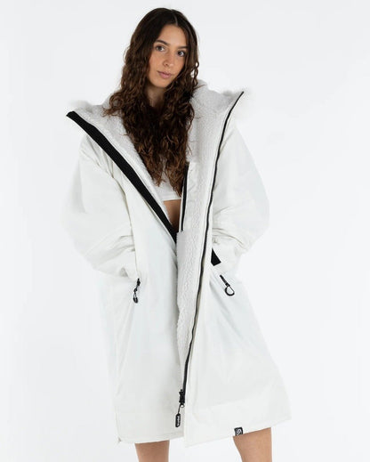 Dryrobe Advance Long Sleeve Alpine Changing Robe - White / Grey