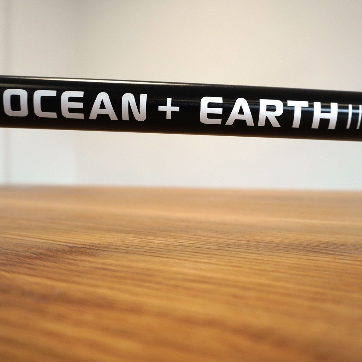 Ocean and Earth Aluminium SUP Paddle - Black/White