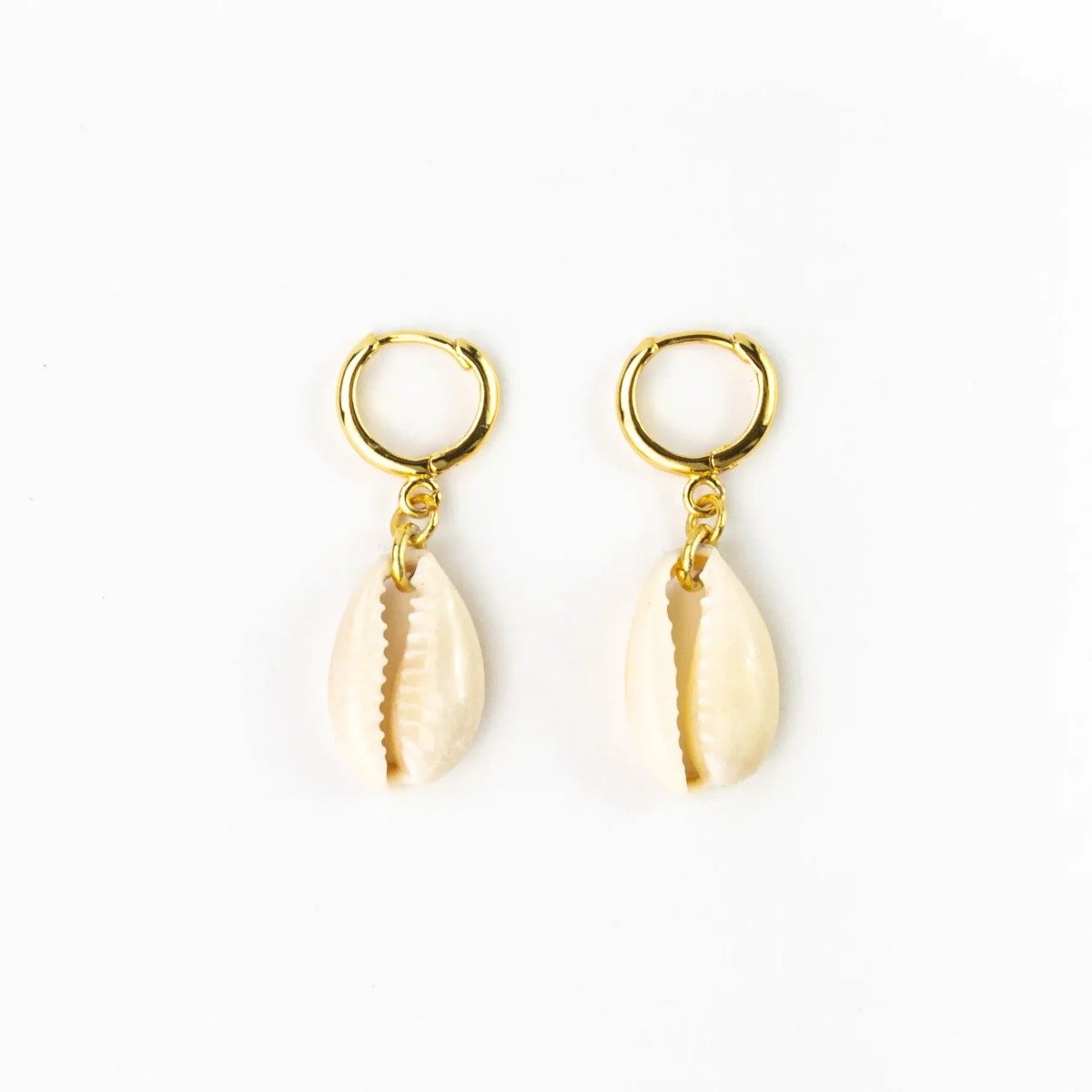 Pineapple Island Asri Cowrie Shell Huggie Hoop Earrings in Gold