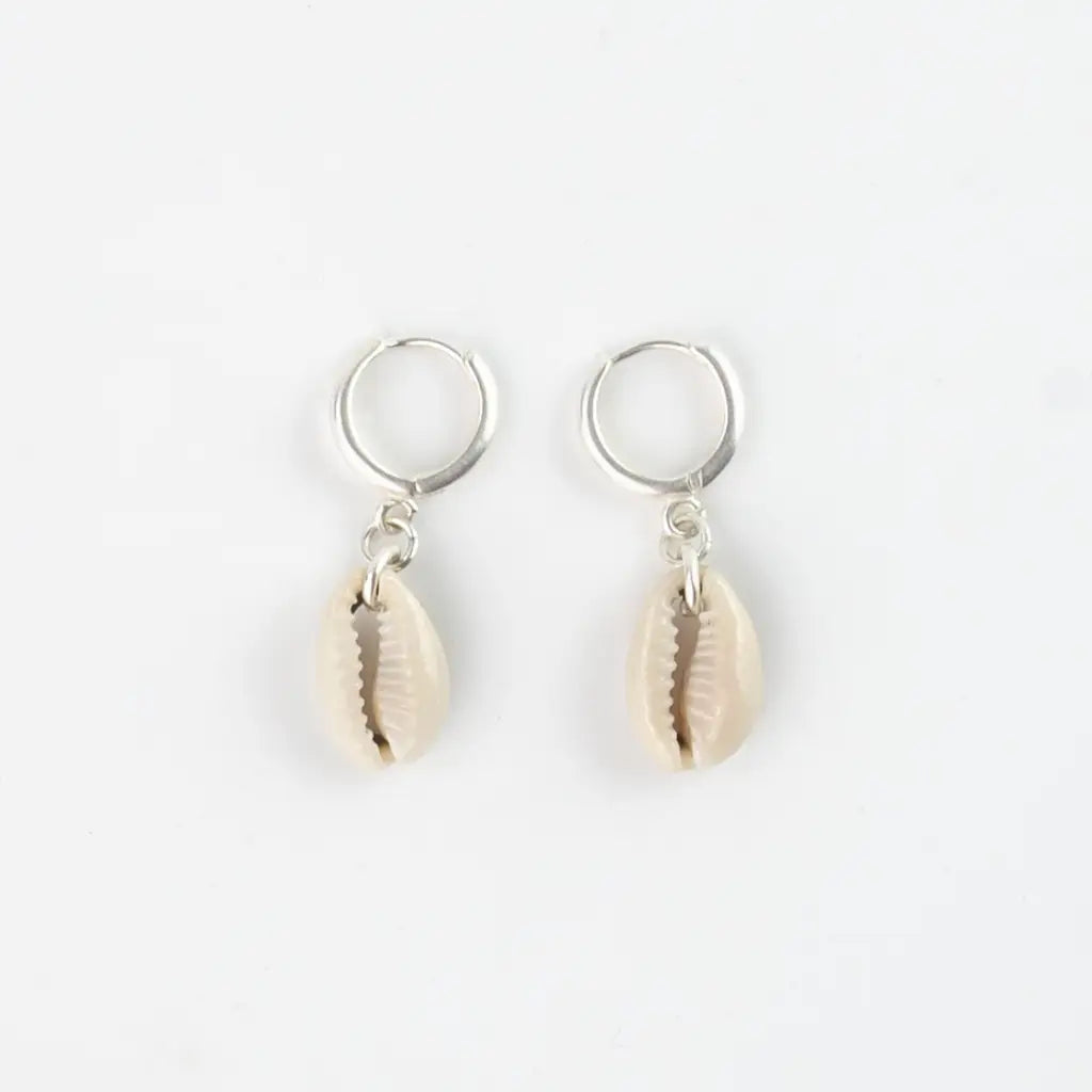 Pineapple Island Asri Cowrie Shell Huggie Hoop Earrings in Gold