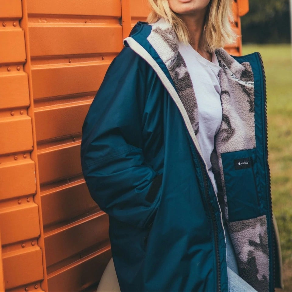 Dryrobe Advance Long Sleeve Changing Robe - Deep Sea Blue / Sand Camo