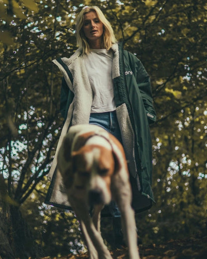 Dryrobe Advance Long Sleeve Changing Robe - Dark Green / Nimbus Cloud