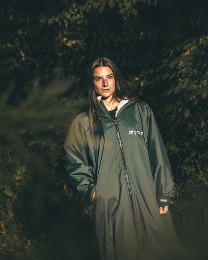 Dryrobe Advance Long Sleeve Changing Robe - Dark Green / Nimbus Cloud