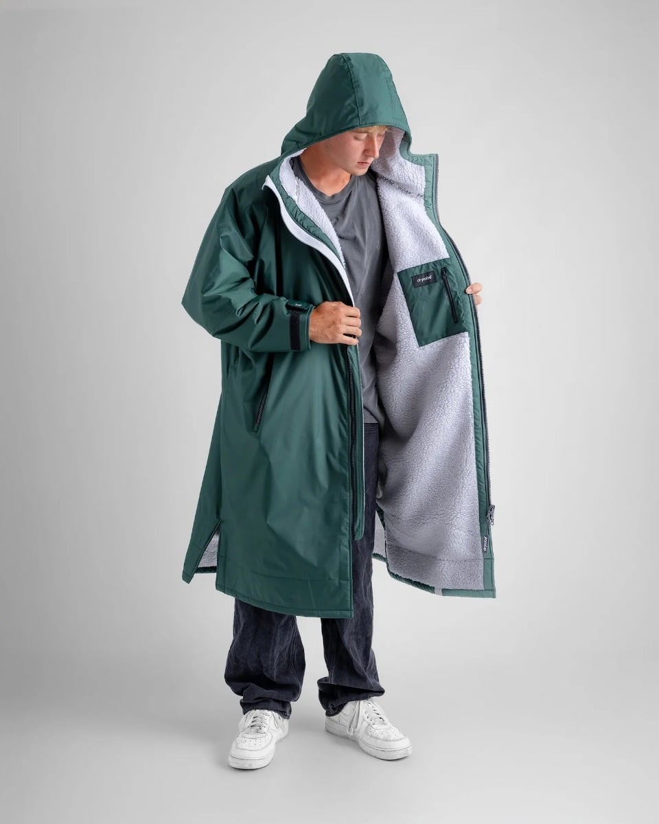 Dryrobe Advance Long Sleeve Changing Robe in Dark Green / Nimbus Cloud