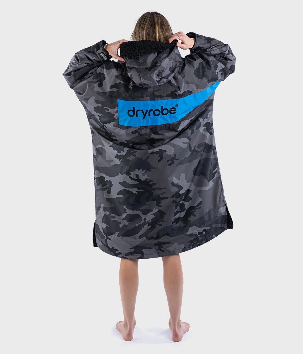 Dryrobe Advance Long Sleeve Remix Adult Changing Robe - Black Camo/Blue