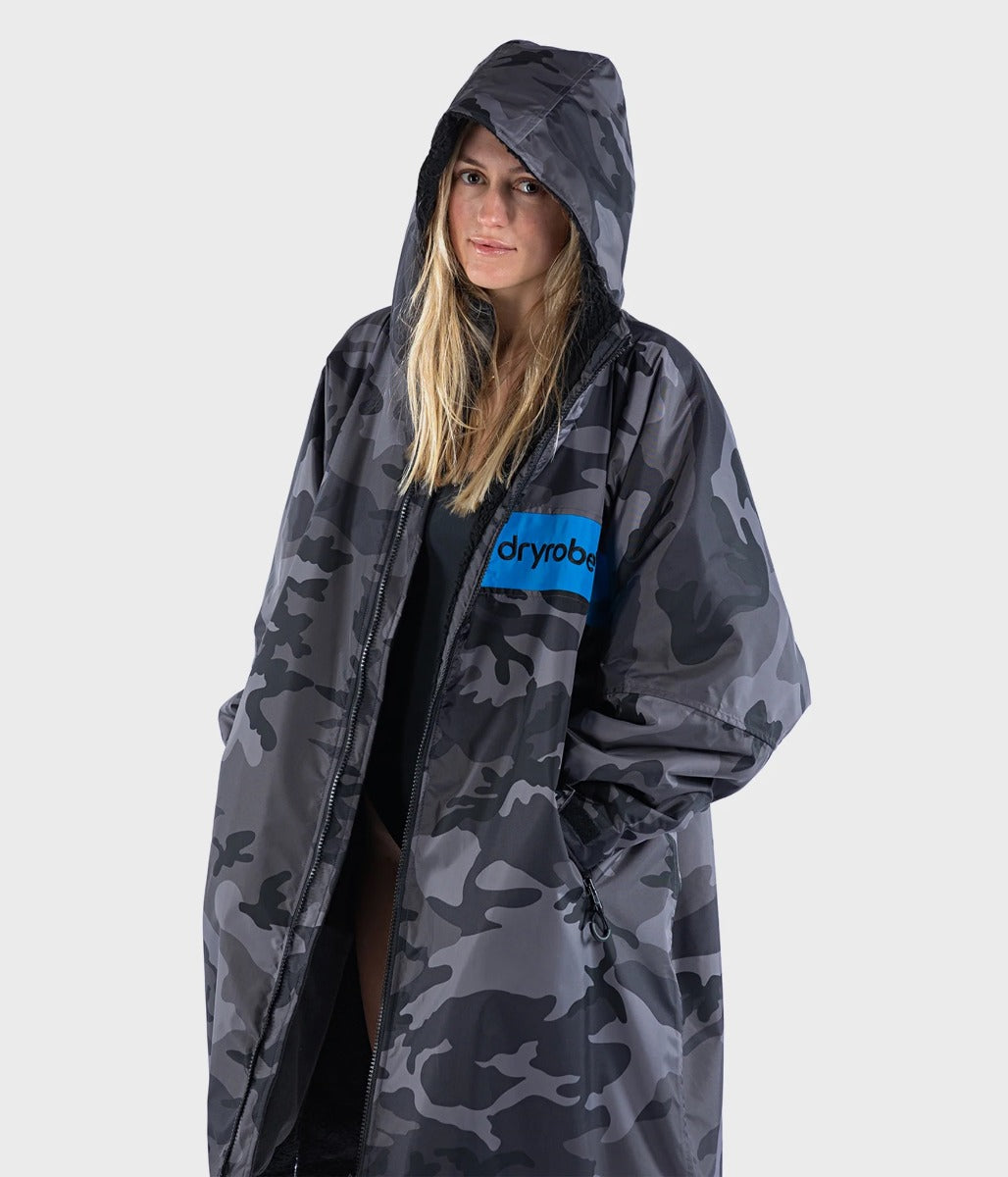 Dryrobe Advance Long Sleeve Remix Adult Changing Robe - Black Camo/Blue
