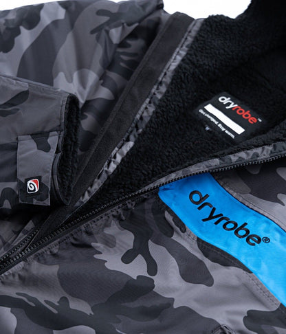 Dryrobe Advance Long Sleeve Remix Adult Changing Robe - Black Camo/Blue