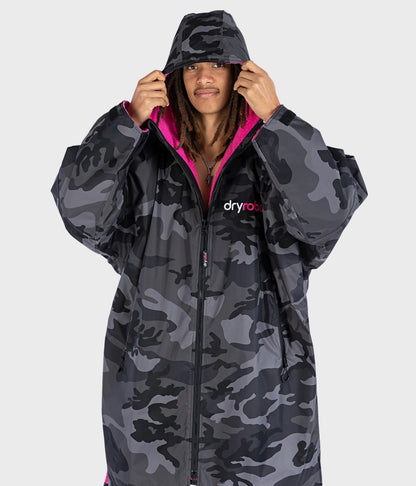 Dryrobe Advance Long Sleeve Adult Changing Robe - Black Camo/Pink