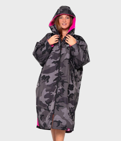 Dryrobe Advance Long Sleeve Adult Changing Robe - Black Camo/Pink