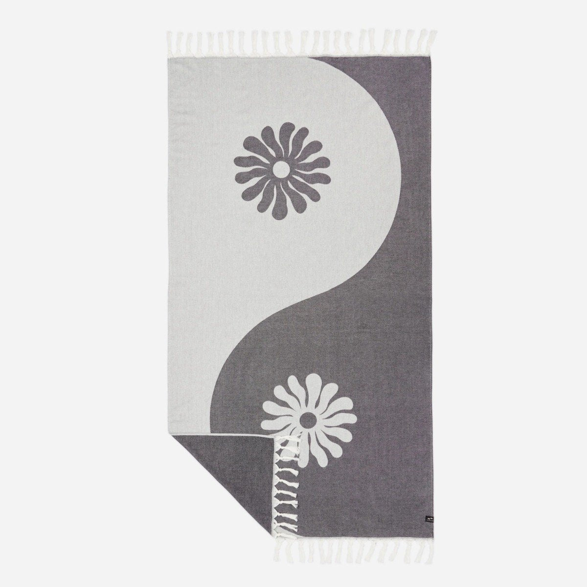 Slowtide Botanical Balance Turkish Towel in Black / White