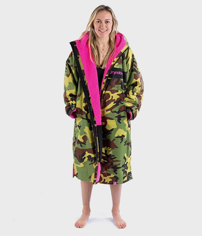 Dryrobe Advance Long Sleeve Remix Adult Changing Robe in Camo/Pink/Black