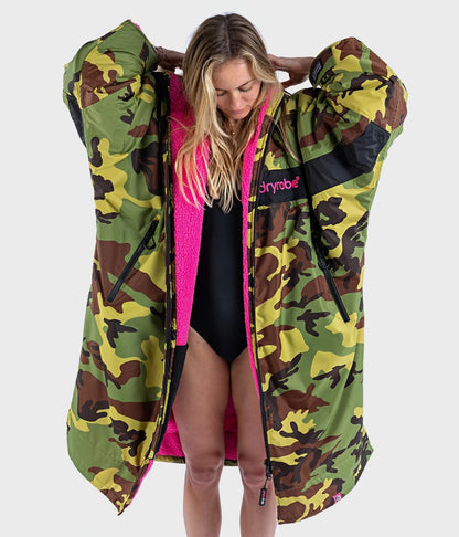 Dryrobe Advance Long Sleeve Remix Adult Changing Robe - Camo/Pink/Black