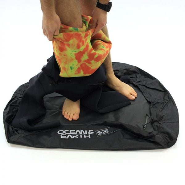 O&E Deluxe wetsuit changing mat