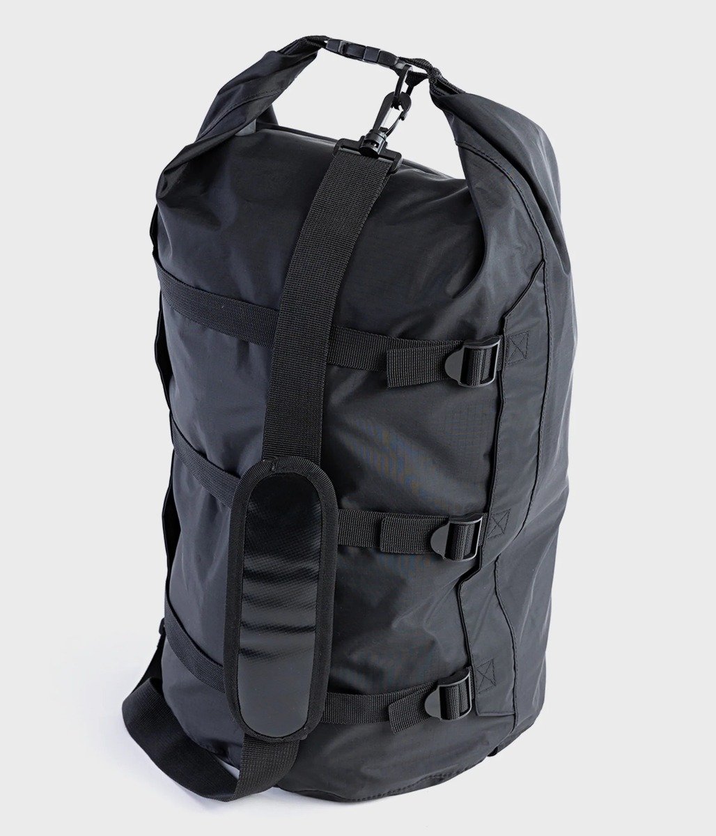 Dryrobe Compression Travel Bag in Black