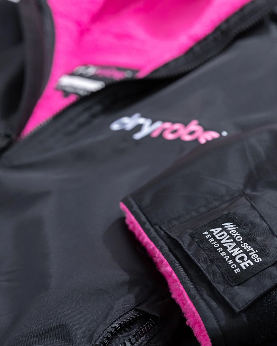 Dryrobe Advance Long Sleeve Changing Robe - Black/Pink