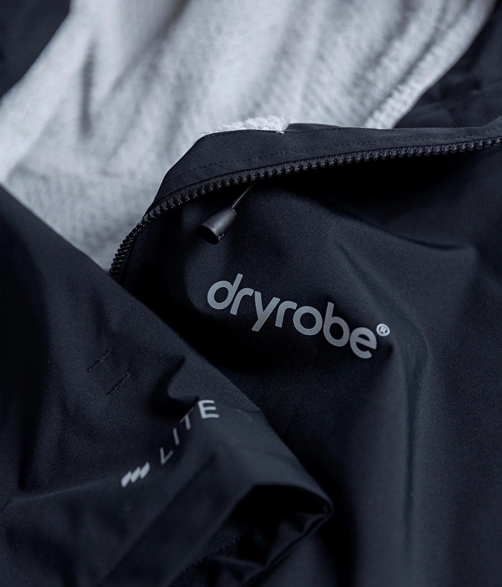 Dryrobe Lite Short Sleeve Changing Robe - Black/Grey