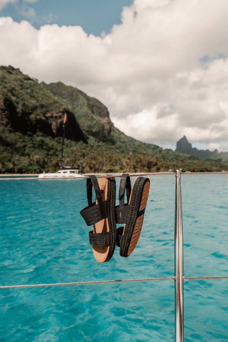 Reef Women's Water Vista Sandals - Black/Tan