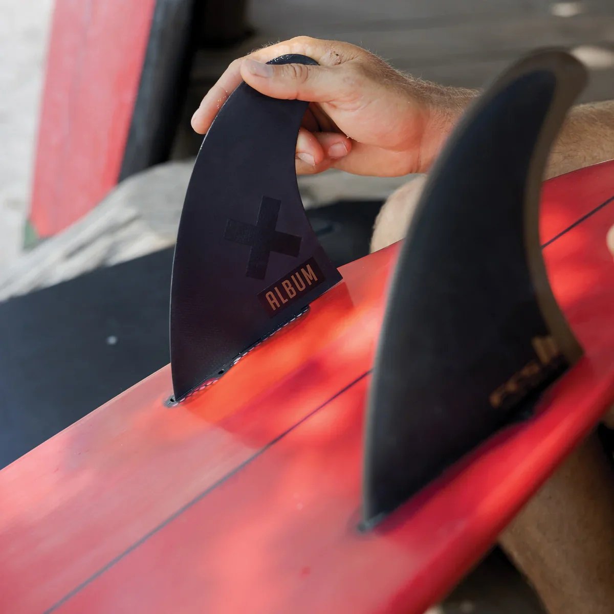 FCS II Album PG Twin +1 Fins - Black/Gold