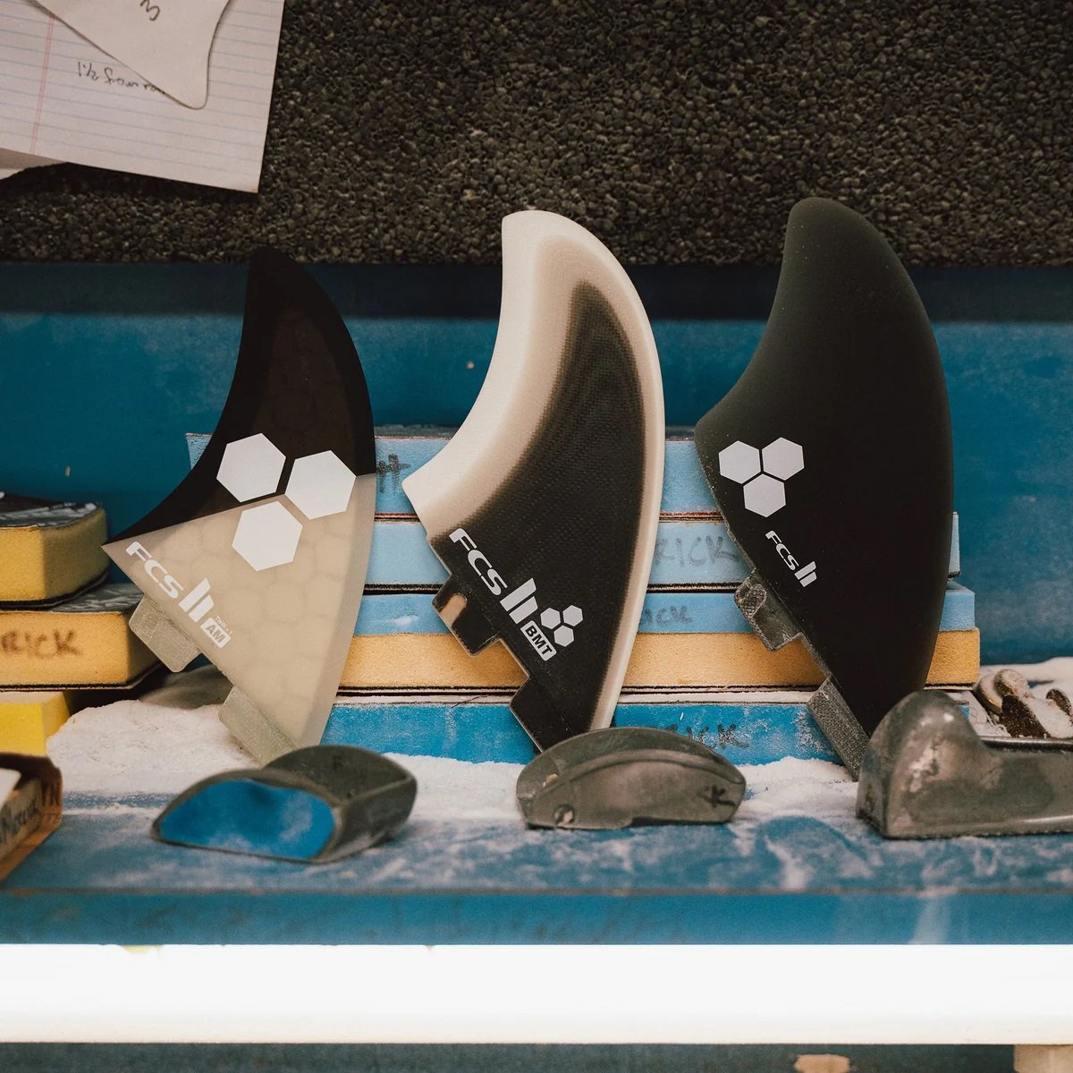 FCS II Britt Merrick Twin Fins - Black & White