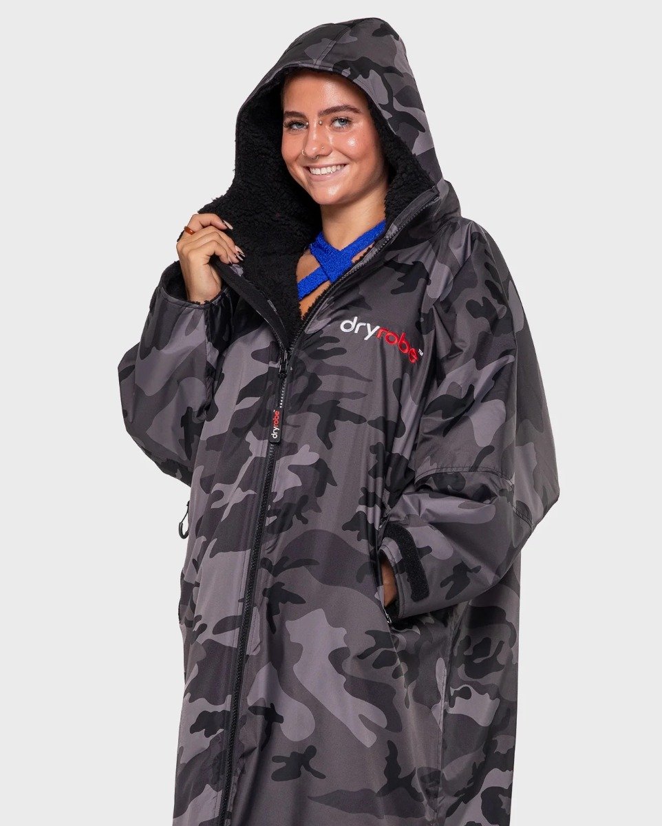 Dryrobe Advance Long Sleeve Changing Robe - Black / Camo