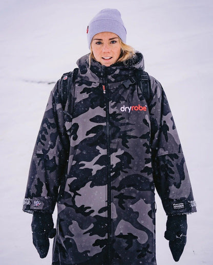 Dryrobe Advance Long Sleeve Changing Robe - Black / Camo