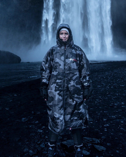 Dryrobe Advance Long Sleeve Changing Robe - Black / Camo